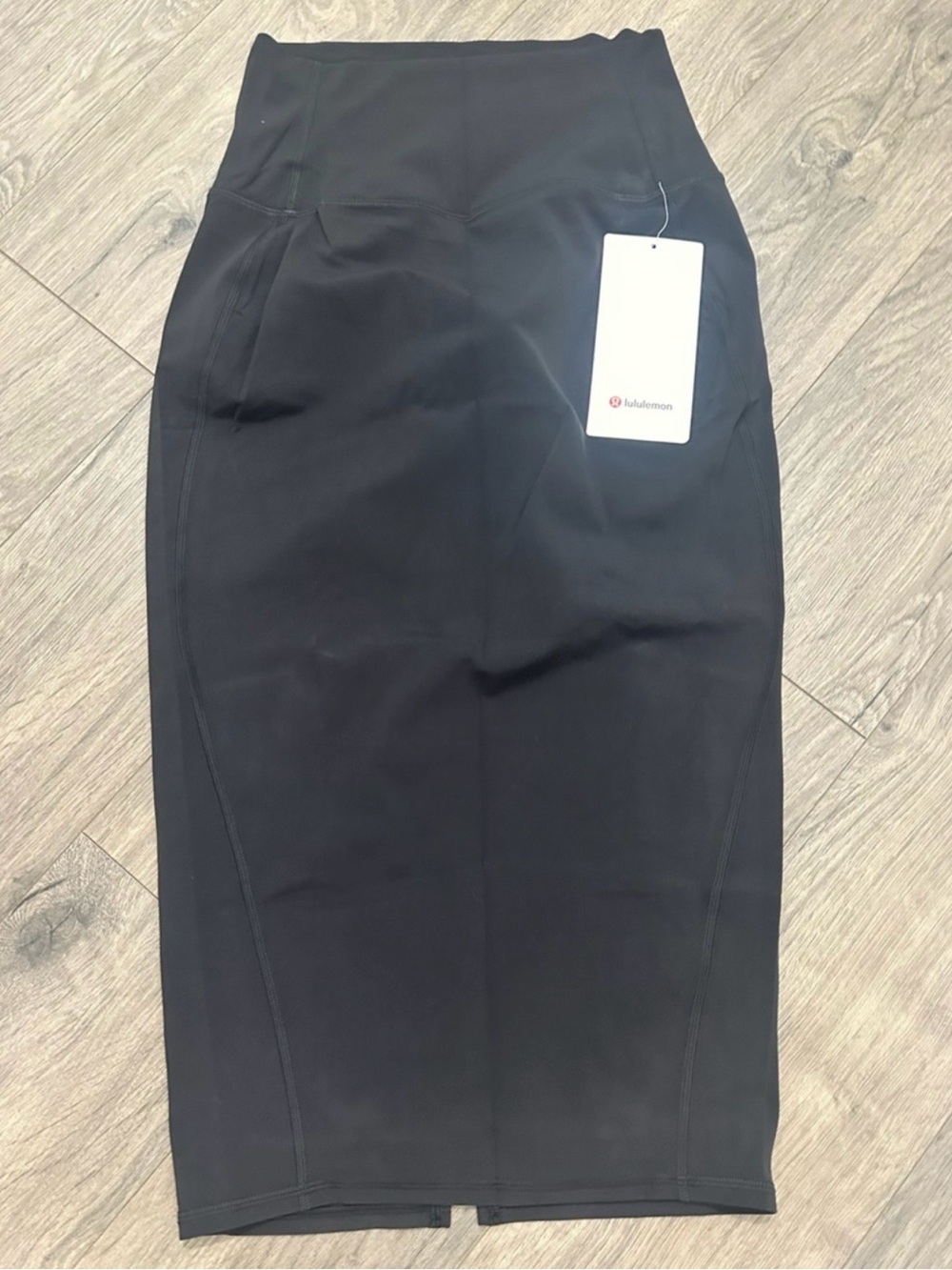 Lululemon black Nulu high rise midi skirt new with tags size 4
